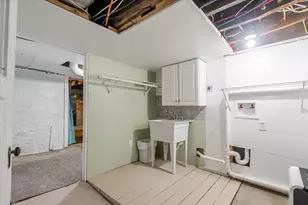 211 E Lincoln St, Bloomington, IL 61701 - Photo 25