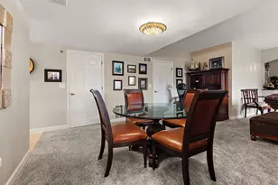 7920 Trinity Cir, Tinley Park, IL 60487 - Photo 5