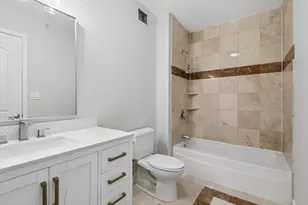 420 E Waterside Dr, Chicago, IL 60601 - Photo 13