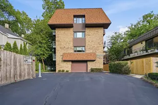 6233 N Niagara Ave, Chicago, IL 60631 - Photo 1
