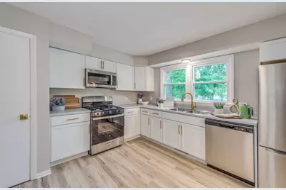 19025 Jodi Terrace, Homewood, IL 60430 - Photo 13