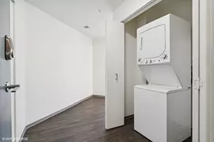 1920 N Milwaukee Ave, Chicago, IL 60647 - Photo 15