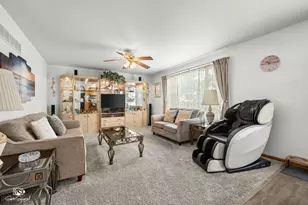 1801 Caton Ridge Dr, Plainfield, IL 60586 - Photo 5