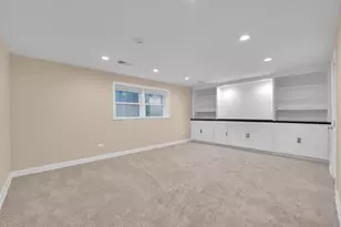 2309 Malik Ct, Glenview, IL 60025 - Photo 23