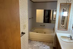 4045 E 475th Rd, Mendota, IL 61342 - Photo 15