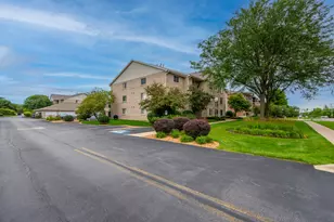 6810 Ridge Point Dr, Oak Forest, IL 60452 - Photo 19
