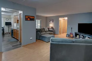 6810 Ridge Point Dr, Oak Forest, IL 60452 - Photo 7