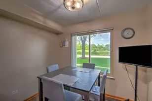 6810 Ridge Point Dr, Oak Forest, IL 60452 - Photo 11