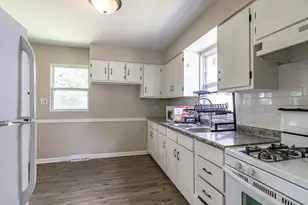 1038 Landon Ave, Winthrop Harbor, IL 60096 - Photo 5