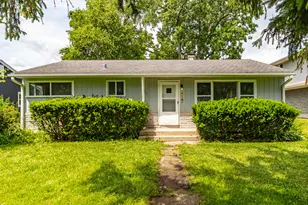 1038 Landon Ave, Winthrop Harbor, IL 60096 - Photo 1