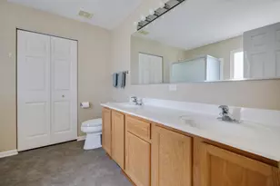 5687 McKenzie Dr, Lake in the Hills, IL 60156 - Photo 15