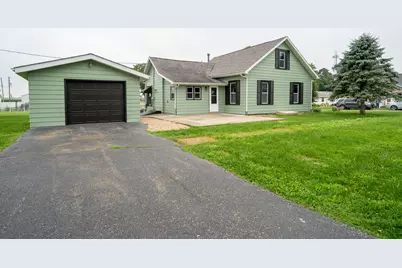 110 N Vine Street, Armington, IL 61721 - Photo 1