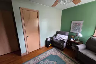 7416 W Winnemac Ave, Harwood Heights, IL 60706 - Photo 9