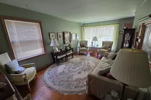 7416 W Winnemac Ave, Harwood Heights, IL 60706 - Photo 5
