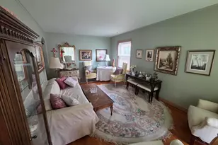 7416 W Winnemac Ave, Harwood Heights, IL 60706 - Photo 3