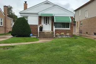 7416 W Winnemac Ave, Harwood Heights, IL 60706 - Photo 1
