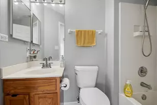 218 Polo Club Dr, Glendale Heights, IL 60139 - Photo 13