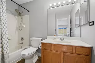 218 Polo Club Dr, Glendale Heights, IL 60139 - Photo 11
