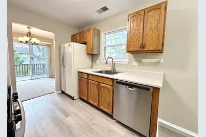 1202 Clearview Court, Buffalo Grove, IL 60089 - Photo 3