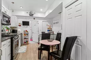 1814 N Sawyer Ave, Chicago, IL 60647 - Photo 11