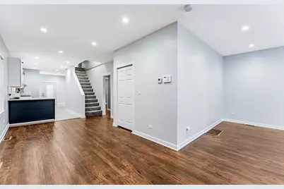 12238 S Yale Avenue, Chicago, IL 60628 - Photo 7