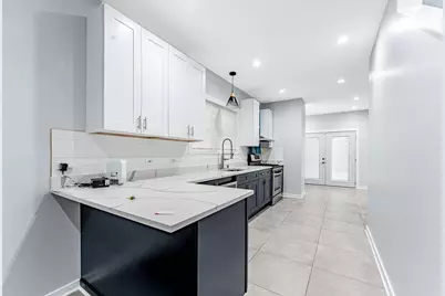 12238 S Yale Avenue, Chicago, IL 60628 - Photo 9