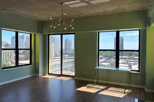 1122 W Catalpa Ave, Chicago, IL 60640 - Photo 7