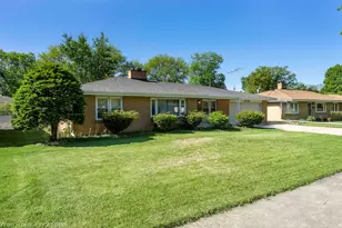 1714 Mayfield Ave, Joliet, IL 60435 - Photo 3