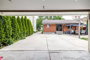 212 S Hi Lusi Ave, Mount Prospect, IL 60056 - Photo 53