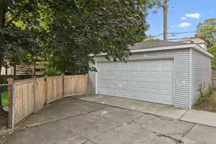 619 N Grove Ave, Oak Park, IL 60302 - Photo 21