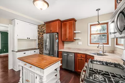 125 E Lasalle Street, Somonauk, IL 60552 - Photo 9