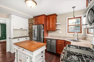 125 E Lasalle St, Somonauk, IL 60552 - Photo 9