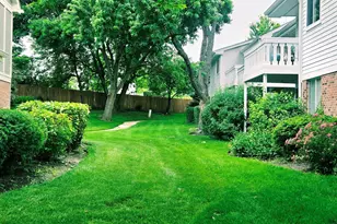 18 Waterbury Ln, Schaumburg, IL 60193 - Photo 15