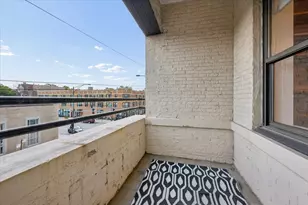 1340 W Irving Park Rd, Chicago, IL 60613 - Photo 9