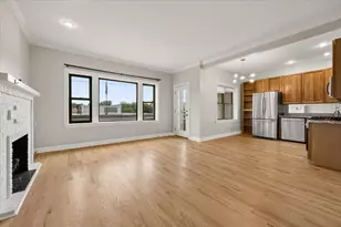 1340 W Irving Park Rd, Chicago, IL 60613 - Photo 3