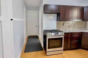 5445 W Melrose St, Chicago, IL 60641 - Photo 5
