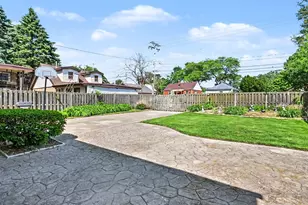 14107 S Mackinaw Ave S, Burnham, IL 60633 - Photo 15