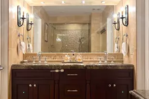 9530 N Lamon Ave, Skokie, IL 60077 - Photo 23