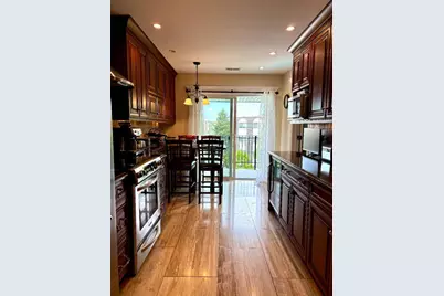 9530 N Lamon Avenue #402, Skokie, IL 60077 - Photo 11