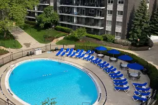 9530 N Lamon Ave, Skokie, IL 60077 - Photo 41