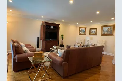 9530 N Lamon Avenue #402, Skokie, IL 60077 - Photo 7