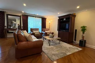 9530 N Lamon Ave, Skokie, IL 60077 - Photo 9