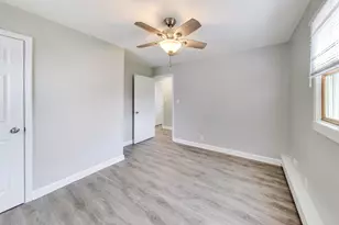 1415 Walnut Dr, Woodstock, IL 60098 - Photo 11