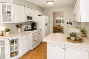 0N069 Windermere Rd, Winfield, IL 60190 - Photo 5