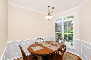 2S729 Parkview Dr, Glen Ellyn, IL 60137 - Photo 11