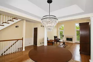 2S729 Parkview Dr, Glen Ellyn, IL 60137 - Photo 5