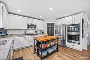 3408 Silver Falls Ct, Joliet, IL 60431 - Photo 7