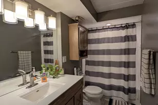 6484 N Northwest Hwy, Chicago, IL 60631 - Photo 9