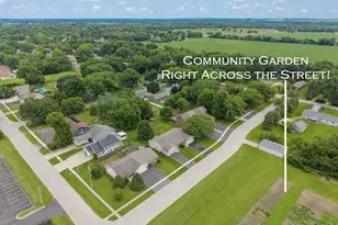 205 Suzy Ct, Plano, IL 60545 - Photo 41