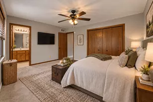 205 Suzy Ct, Plano, IL 60545 - Photo 17